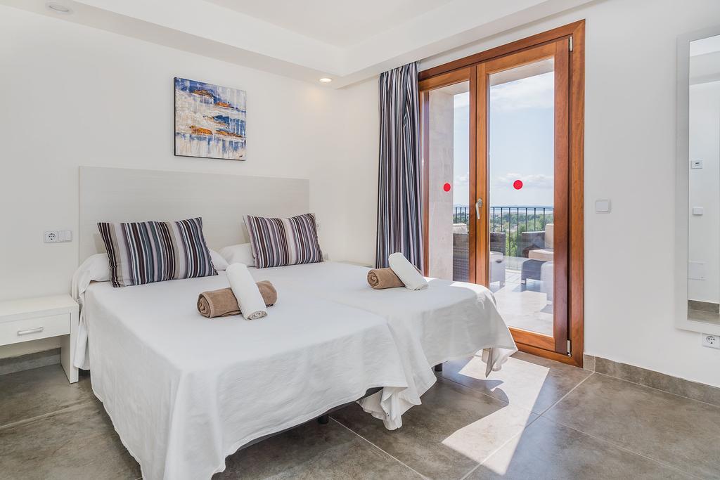 Villa Salou Alcudia  Exteriör bild